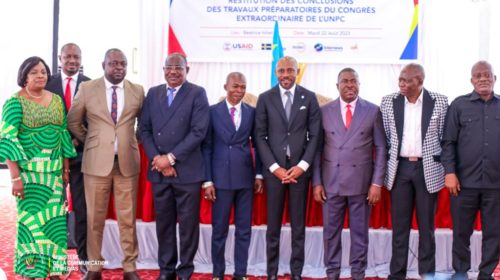 RDC – Médias : Devant le ministre Muyaya, le comité scientifique de l’UNPC restitue les conclusions des travaux préparatoires de son congrès extraordinaire